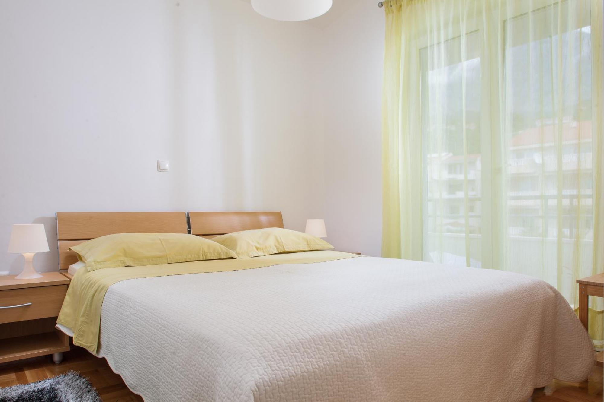 Apartments Ivandic Тучепи Экстерьер фото